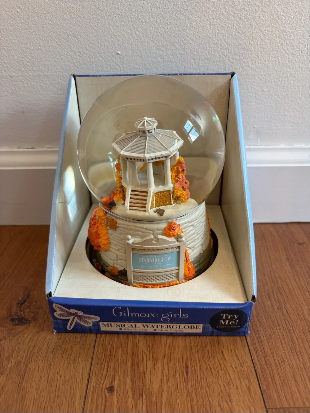 Gilmore Girls Fall Musical Waterglobe